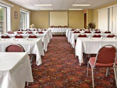 Days Inn Wauwatosa/Milwaukee Udogodnienia zdjęcie