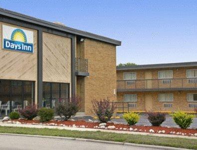 Days Inn Wauwatosa/Milwaukee Zewnętrze zdjęcie